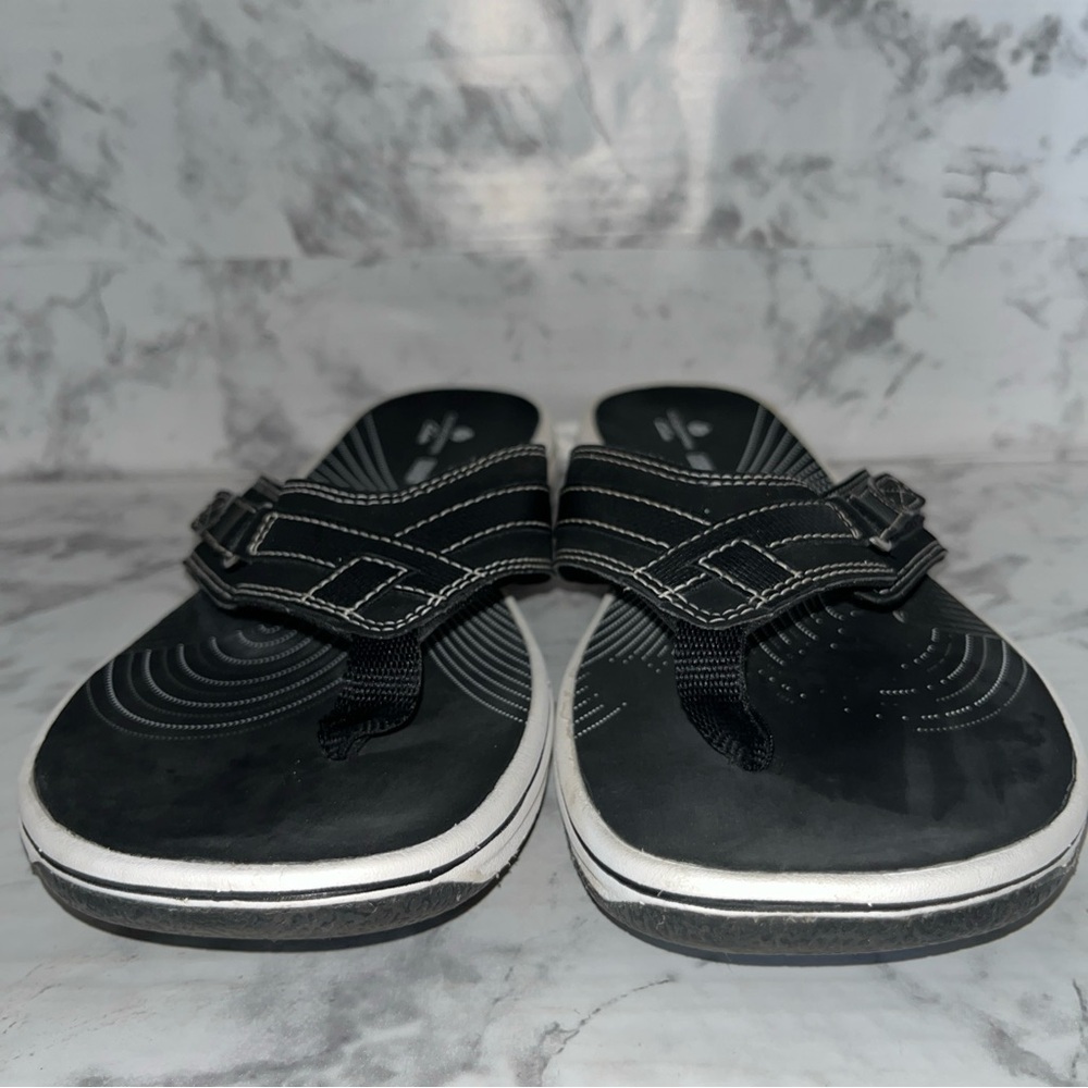 Clarks Cloudsteppers Women’s Sandals Flip Flops Size 10 M Cushion Soft Black - Picture 3 of 7